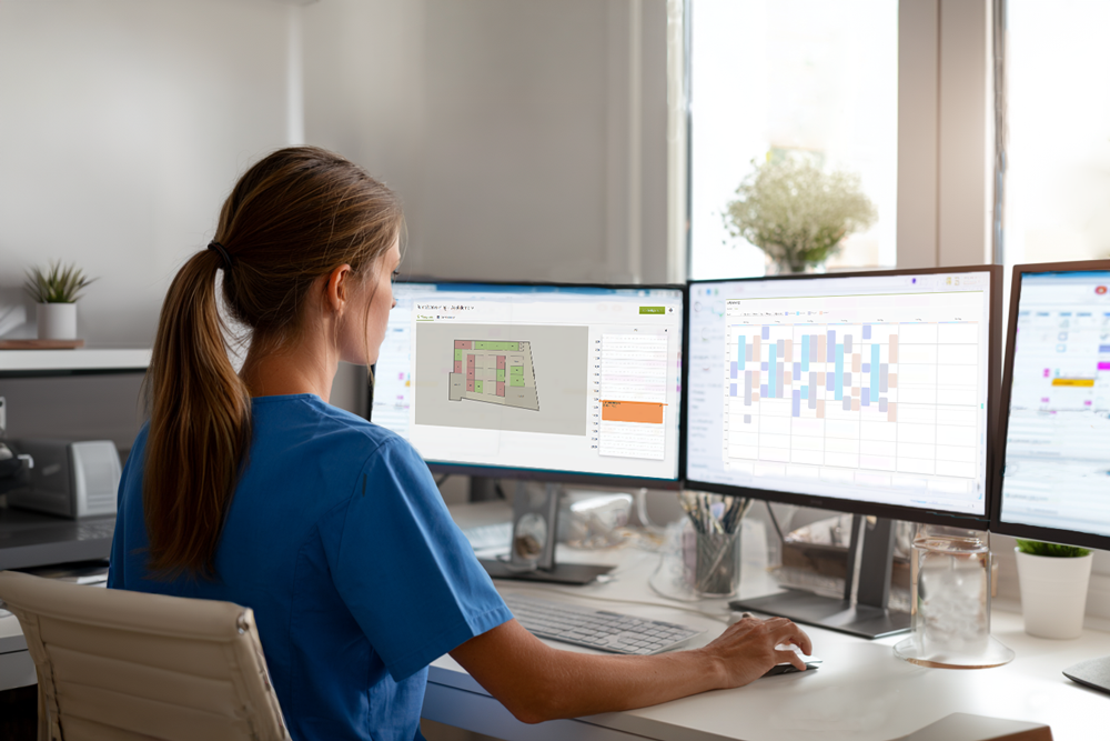 Ammattilainen tekemässä suunnittelua